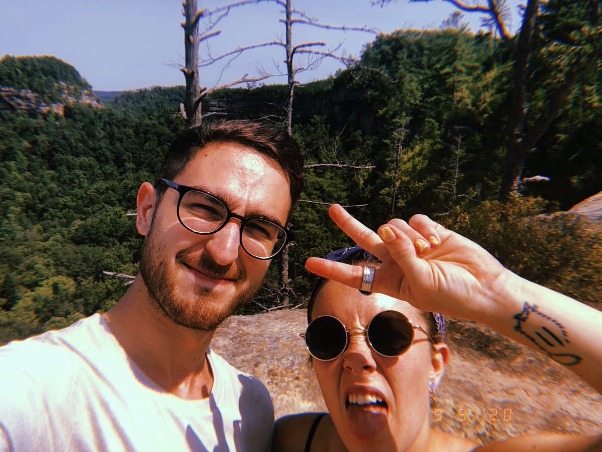 turtle_sunshine's tweet photo. How is started vs. how it’s going ☺️ #ouohyeah #SAMF2014 #spain #redrivergorge https://t.co/TZMhP9INCo