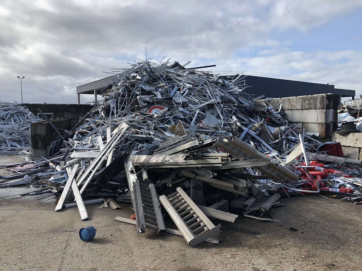 jlblebasjulien's tweet photo. Visite du site de Gremonville de Baudelet Environnement. Collecte et tri des déchets pour préserver notre planète ! #ecologie #environnement #SeineMaritime https://t.co/nZkPyckMi5