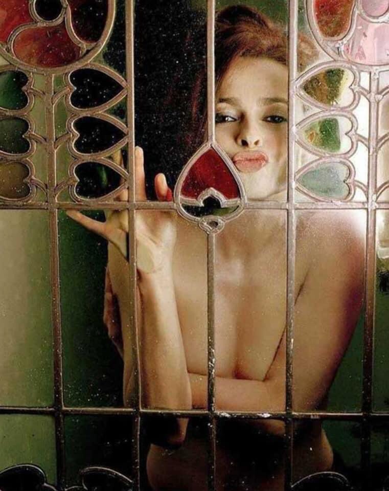 OrianaNichelle's tweet photo. Helena Bonham Carter Appreciation https://t.co/1W0mGppq0U