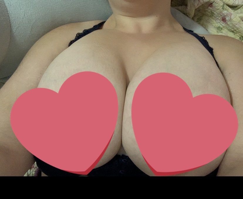 colette_00's tweet photo. @SofieGoneWild @BigDickEli https://t.co/XaONuqdhO1
🖤💧 https://t.co/aCIsORDeq2