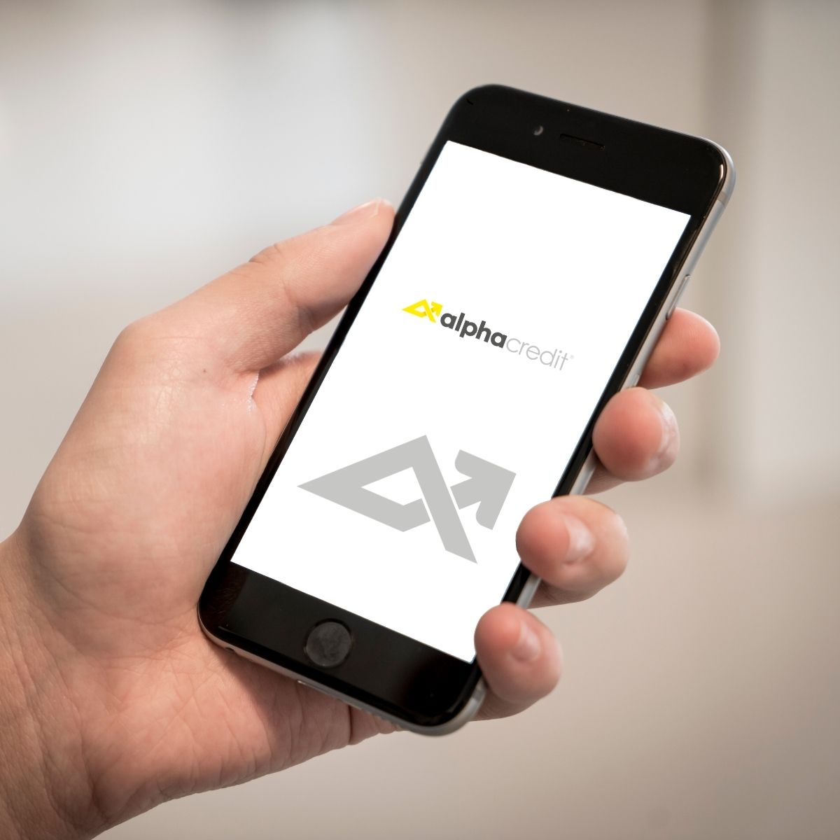 En AlphaCredit® fomentamos la inclusión financiera, brindado a las personas y empresas el control de su dinero de manera rápida, segura y sencilla de la mano de la tecnología.