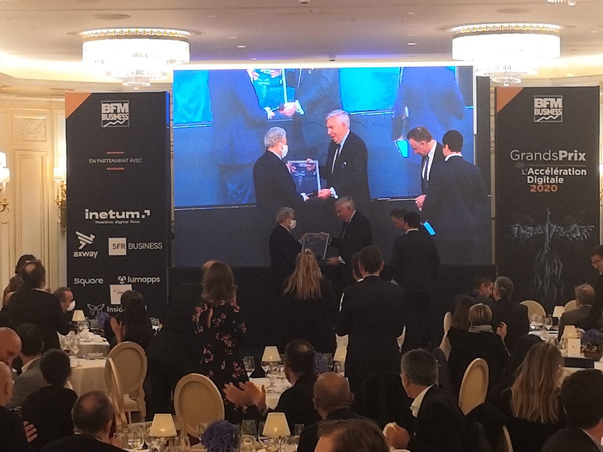 inetum_fra's tweet image. 🏅 Clap de fin des #GPAD avec la remise du prix du projet de l’année, voté ce soir en direct.

👏 Félicitations à @LectraOfficial vainqueur toutes catégories !