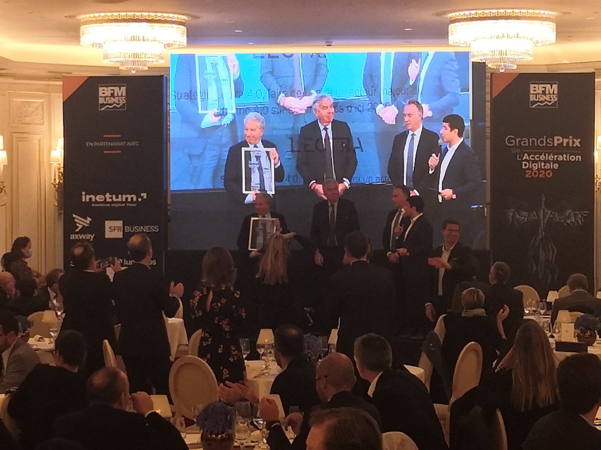 inetum_fra's tweet image. 🏅 Clap de fin des #GPAD avec la remise du prix du projet de l’année, voté ce soir en direct.

👏 Félicitations à @LectraOfficial vainqueur toutes catégories !