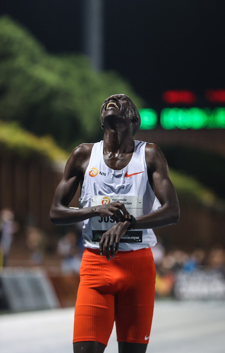 dsmfrunningteam's tweet image. Taking the throne! 

#NNValenciaWRDay