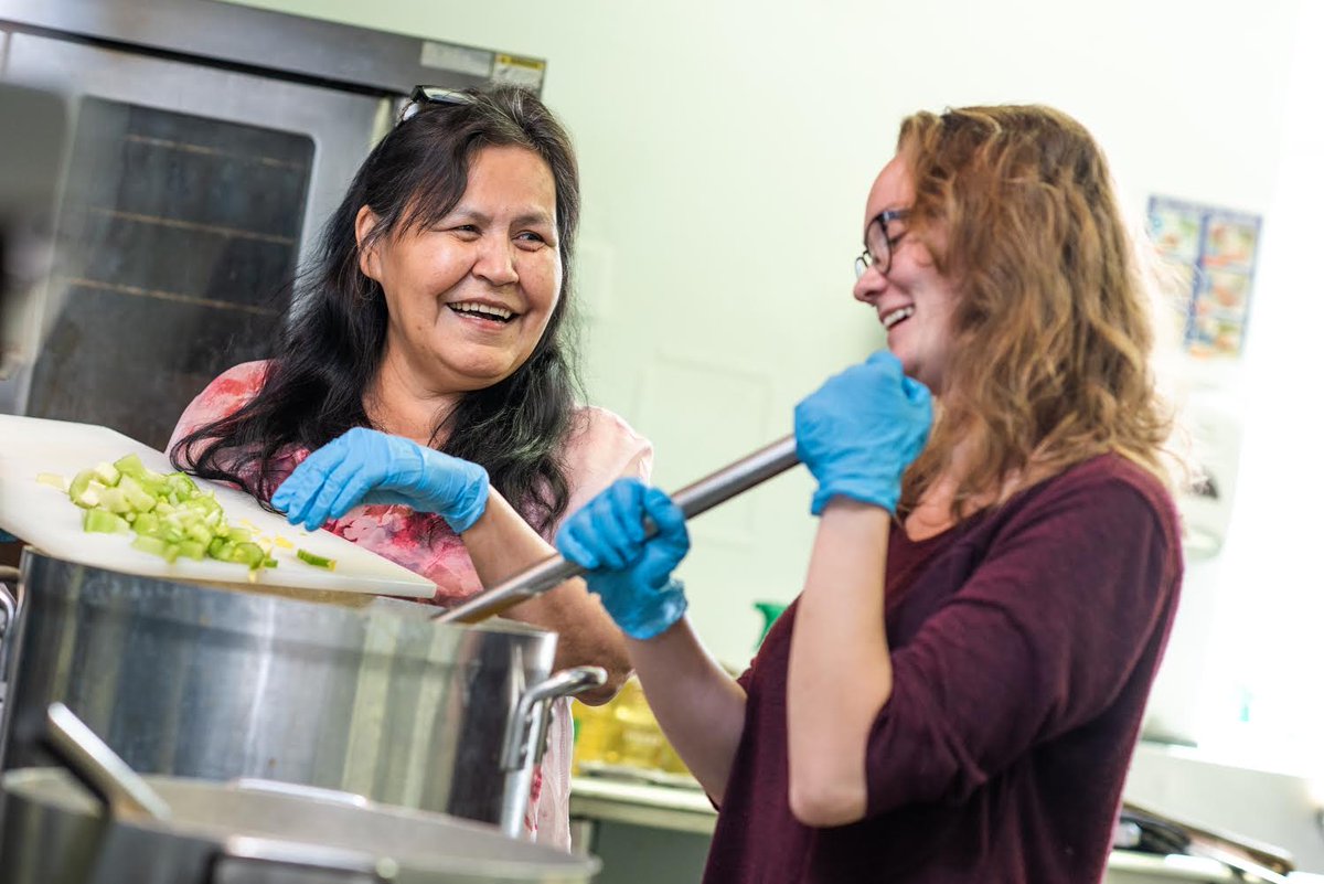 With Thanksgiving on the way, we are thinking of those who rely on charities such as <a href="/FirstUnitedDTES/">First United</a> for meals. With support from #FaceTheWorld, First United is able to distribute 150k hot meals per year in the Downtown Eastside! #Impressive #dtes #giving facetheworldfoundation.com/donate/