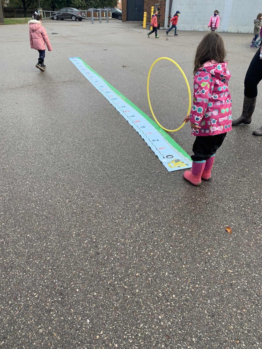 Kindergarten Room 14 tweet media