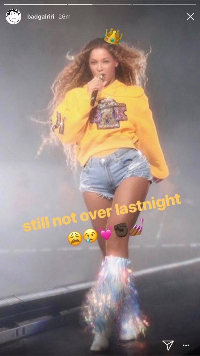 Rihanna posted Beyoncé twice on her ig stories. The second was about the night she went to Beychella (obv.)