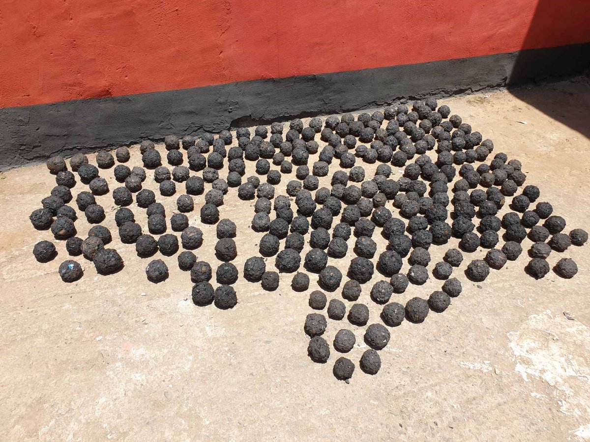 steffi_maingi's tweet image. #EBAFOSA #InnovativeVolunteerism retooling #youth skills in converting waste t fuel #briquettes t substitute charcoal &amp;amp; firewood use. We are experimenting with different types of biomass towards perfecting smokeless briquettes @ebagropamoja @RichardMunang