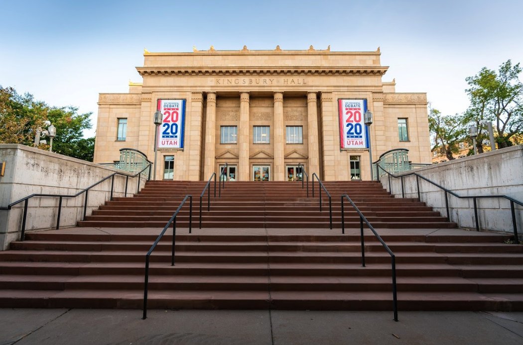 GlobeSLCC's tweet photo. Tonight! The Globe has a team at @UUtah covering the #VPDebate. Join us on Twitter (&amp; IG &amp; FB) as @KamalaHarris and @Mike_Pence go toe-to-social-distanced-toe from at 7 pm MDT. #Election2020 https://t.co/lZxhUzUAkr