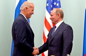  #Putin gave an interview yesterday where he spoke at length about  #America's  #DemocraticParty, his vision for working w/  @JoeBiden, if the latter is elected  #POTUS.Here's a short THREAD: