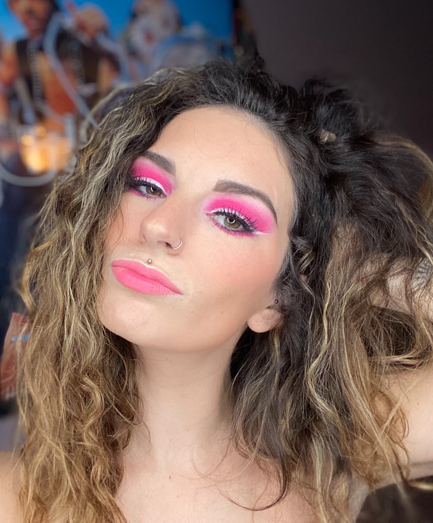 Micaelaaa123's tweet image. :)