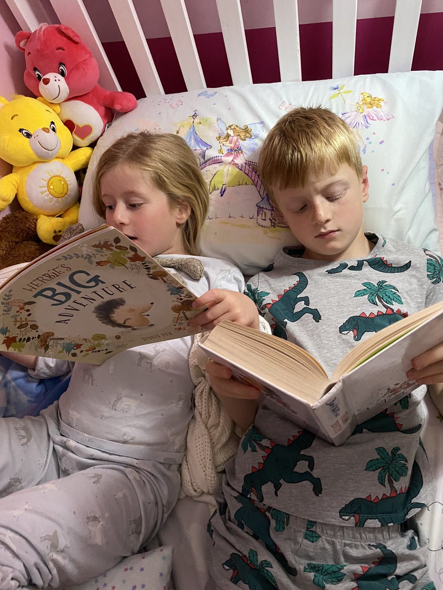 wendy05's tweet photo. @rhosstreet quiet time! Enjoying the wind down, with their bedtime reading. 😁 https://t.co/CK74v8LM6L