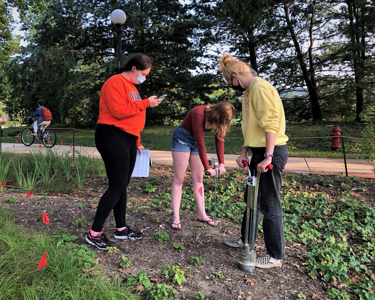 RainGardenUIUC's tweet photo. Over the past few weeks, my awesome Student Team used special equipment from @IllinoisCropSci to determine just how much stormwater I can infiltrate! My team will continue monitoring annually to see how all of my native plants improve my soil health.🌱🍂 #CSgrantsIL #NAicecfdn https://t.co/bs4LCdxuPb