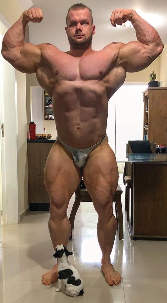 Ejwjax6U0AAKH6P?format=jpg&name=medium