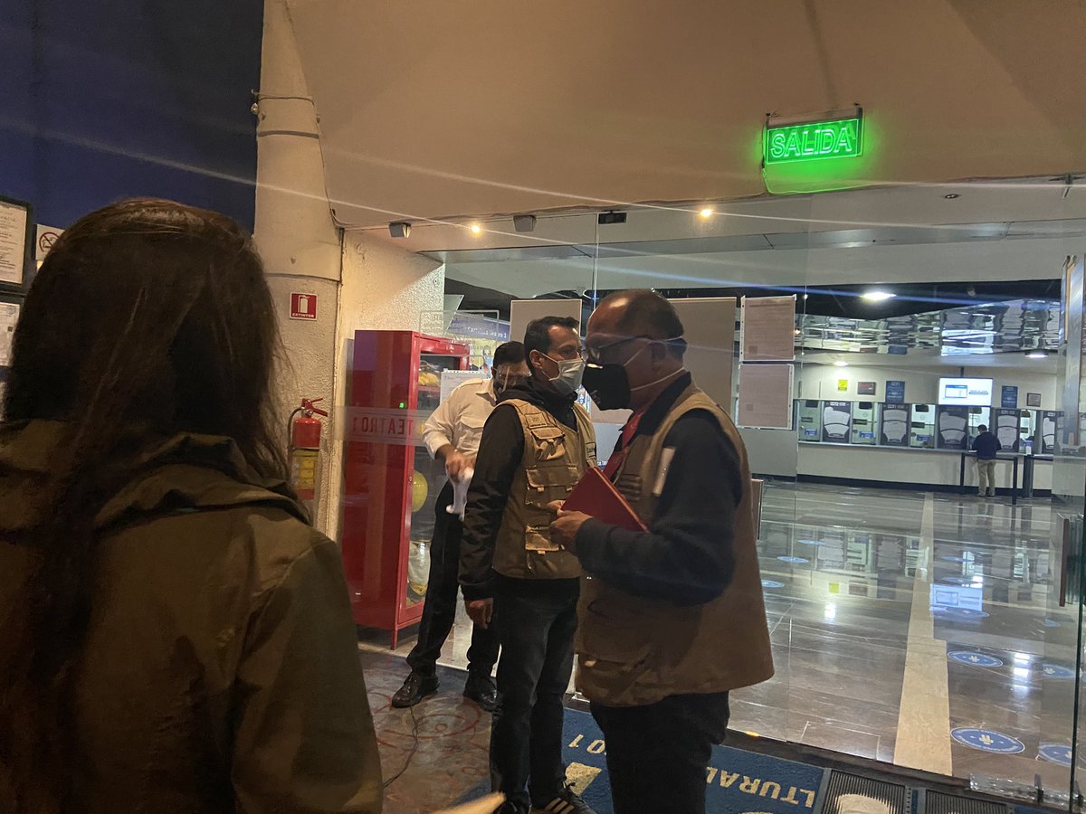 VickyElizflo's tweet photo. En nuestra revisión por parte de Protección Civil y Cultura de la Alcaldía Cuauhtemoc.

Estamos muy contentos por que nos felicitaron por cumplir con todos los protocolos.                                           Gracias Alcalde @nenulo @alex_gou https://t.co/wwjjOr6iAu