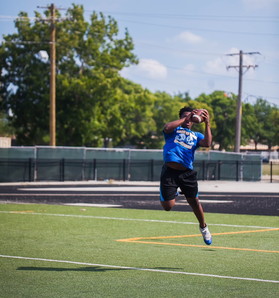 therunchicago's tweet photo. 3 ⭐️ LB @mcneal_malachi makes his return to #TheRUN this weekend 🚀 https://t.co/NgeFrlhkmO