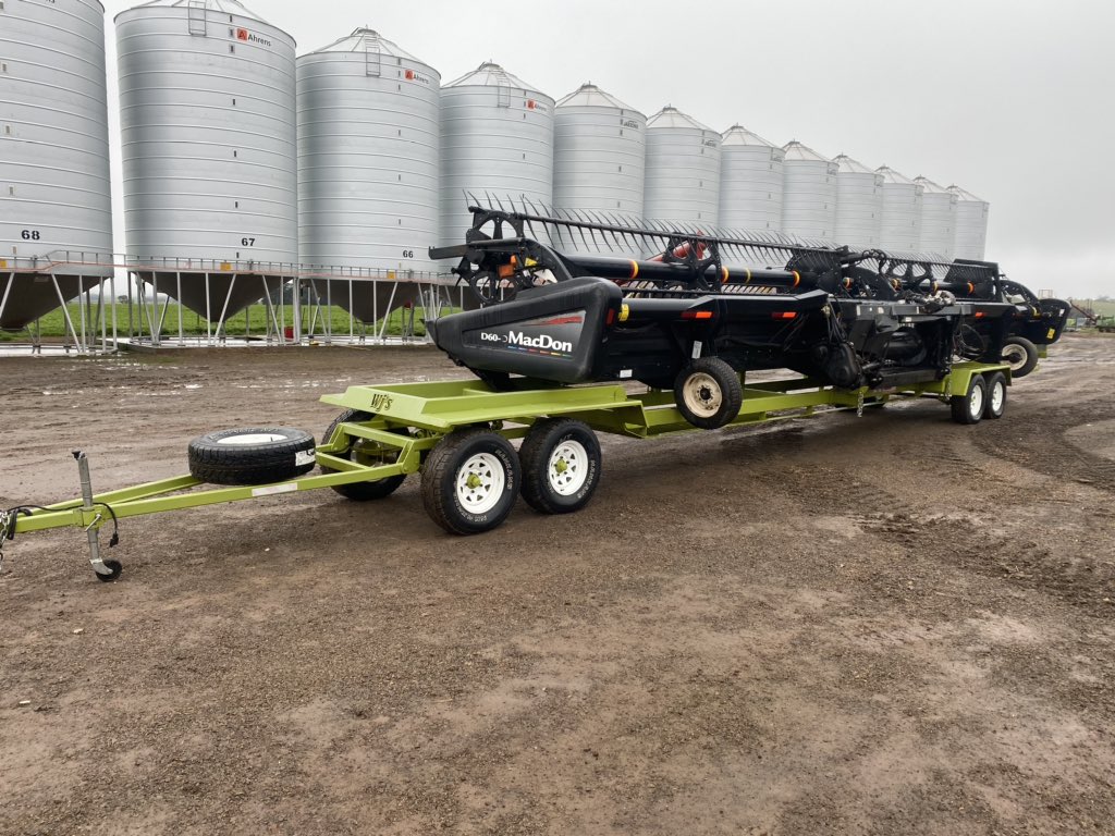 2011 Lexion 770 &amp;MD for sale.
2500 Rotor hrs, 40ft MD D60D
Good condition, 900 tyres 2yo &amp;spares, special cut chopper &amp;radial spreader, new knife,gaurds&amp;belts last yr. Trimble YM &amp; wired for FMX (no screen) 
$195,000+gst 0401 799 309