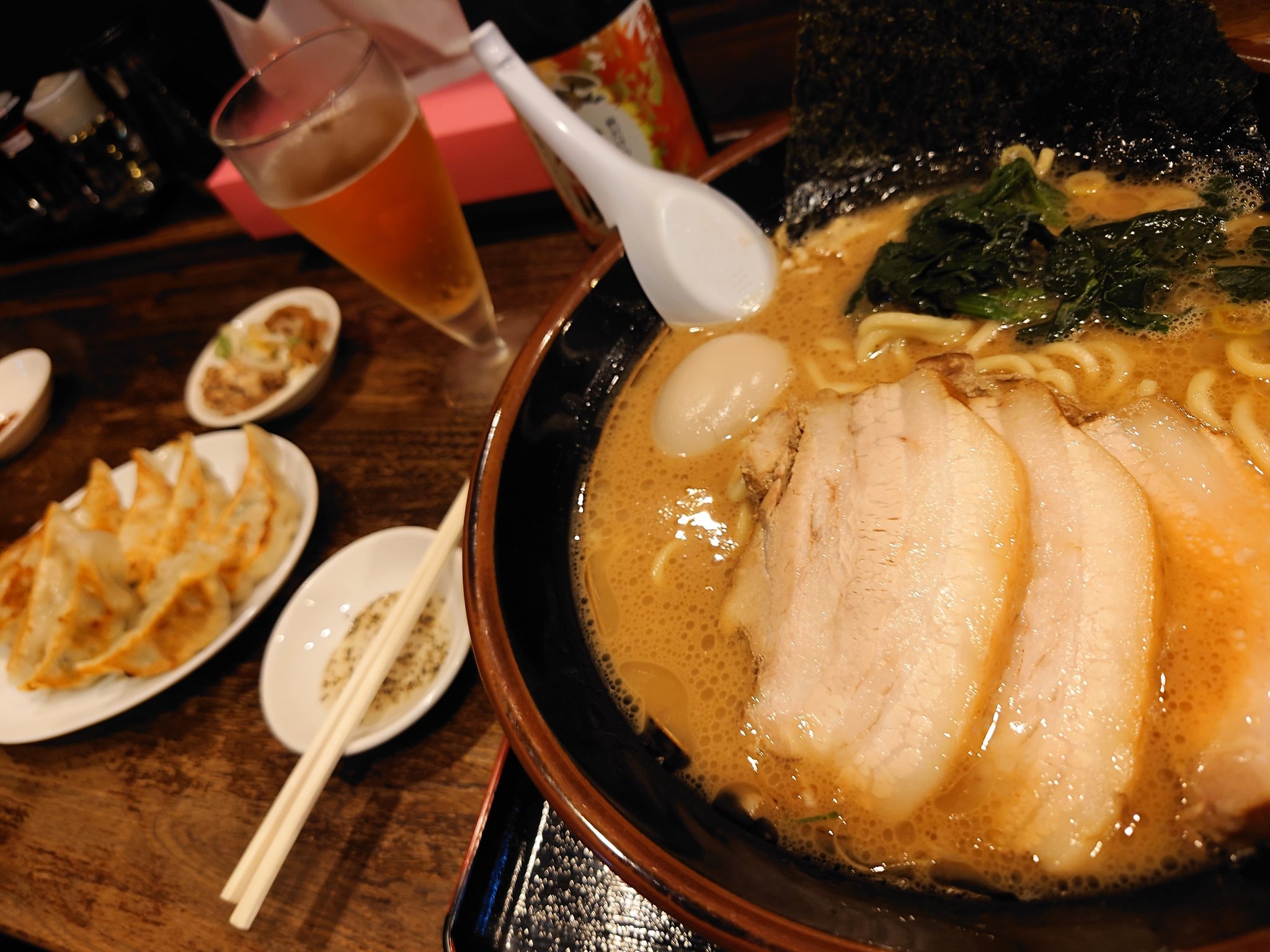 あき Sixxak 昨日はチートdayとして無性に家系食べたくなって はちさんに行ってきたよ 運転手いたからビールも飲みながら 豚骨醤油 家系 家系ラーメン 上田市ラーメン 上田市らあめんはち 上田市 T Co Gfrwnqfy0r T Co