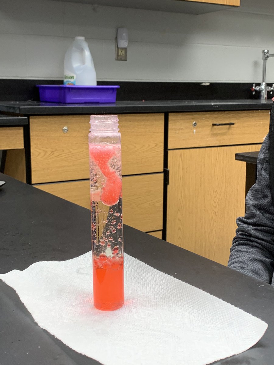 ErinNeylon2's tweet photo. Y’all need science! ❤️ #teamoldham
#proudtobeamustang
#nomsmustangs https://t.co/ICjwwpGVCl