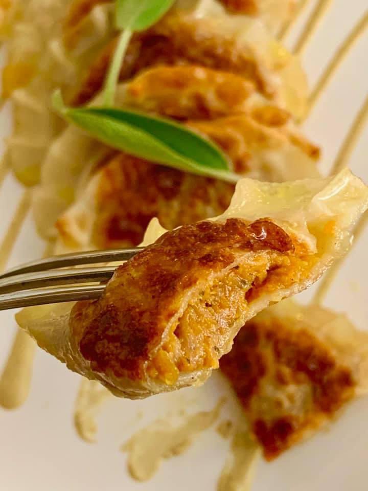 Happy Wednesday!New menu is just in! Meal pack 5 items for $55 and free delivery in SCV! 
1. Sweet potato taco with cilantro dressing.
2. Hearty BBQ jackfruit stew
3. Mediterranean orzo salad 
4. Pumpkin spice pierogi with cashew sauce
5. corn chowder soup with garlic herb bread.