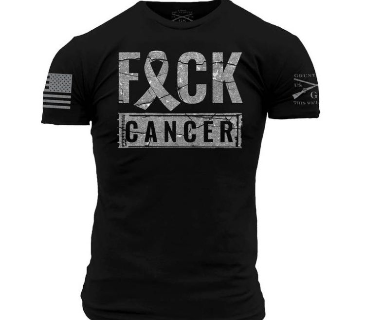 AlexBerenson's tweet image. I have to say I find bizarre the blue-check trope that @realdonaldtrump disrespected people who have died of #Covid by saying we shouldn’t fear it. 500,000 Americans die of cancer every year. No one says the “stand up to cancer” campaign is wrong or minimizes their anguish...