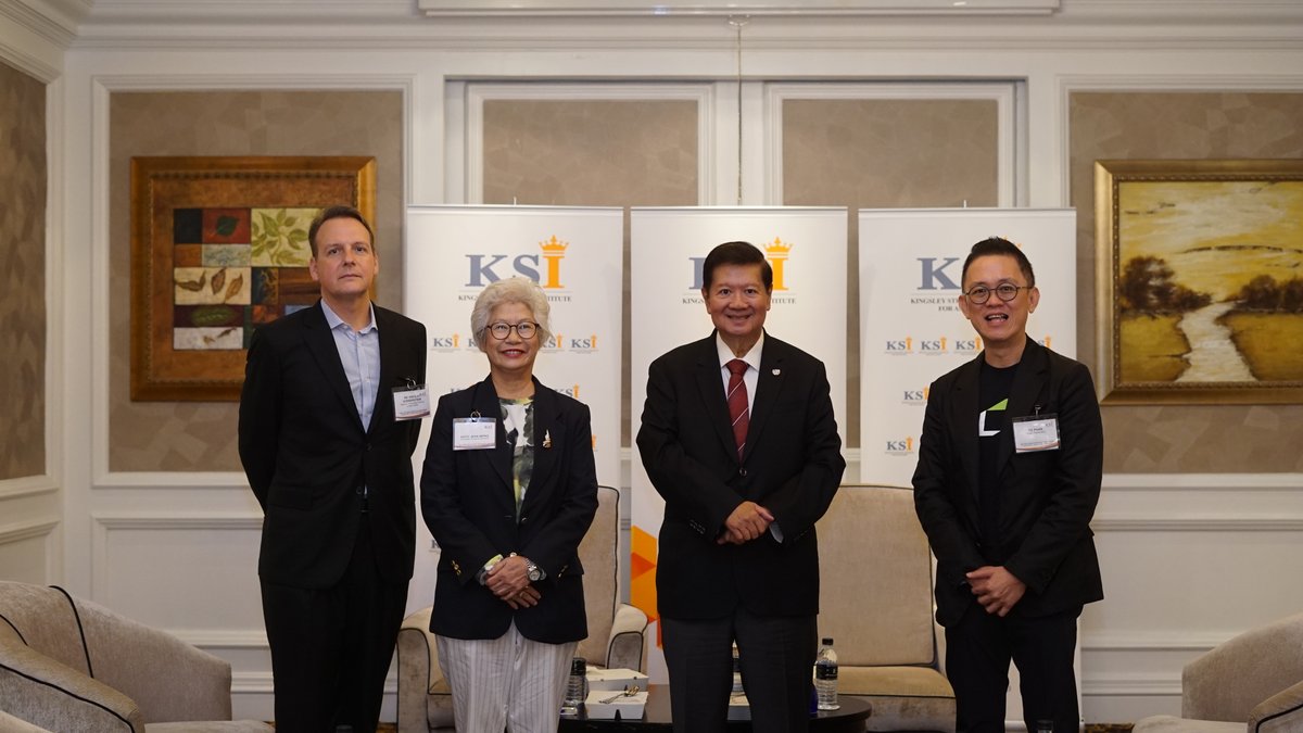 greenpacket's tweet image. We are at KSI to attend the Malaysian Digitalization Forum as a technology provider and partner. We repeated our pledge to help local businesses in the #NewNorm with the ABCDEFG of technology to ensure we all succeed during these tough times.

#KitaJagaKita #ThriveWithDigital