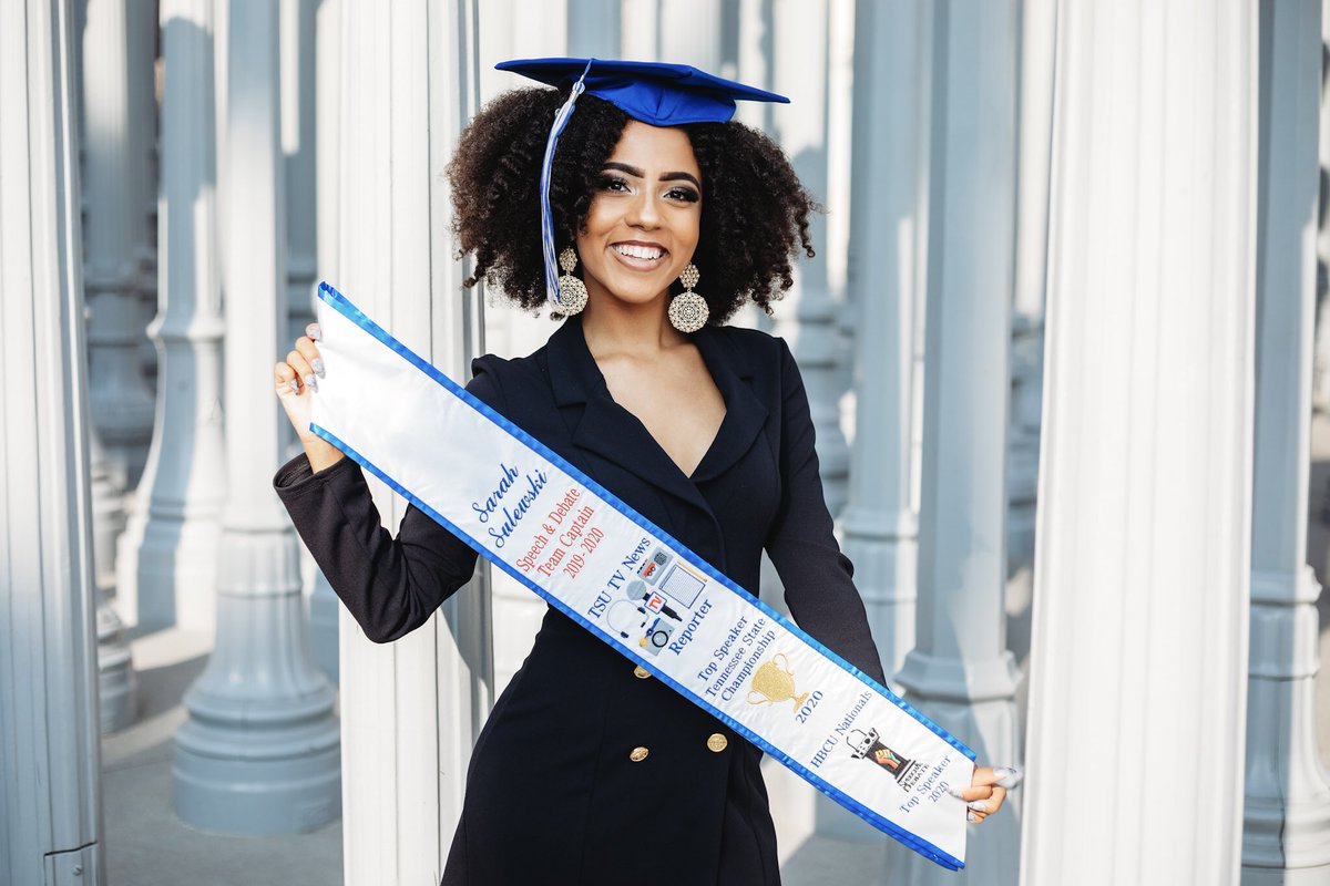 SulewskiSarah's tweet image. I finally got some official Grad photos taken by @vanniecolon so here’s a little thread y’all🥰
Sarah Sulewski -Alumna from THEE TENNESSEE STATE UNIVERSITY👩🏽‍🎓🐯💙