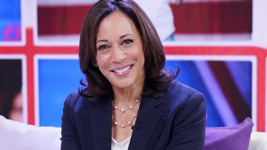 I speaking 😄 I’m speaking 😃... I’m speaking 😁 -Kamala Harris