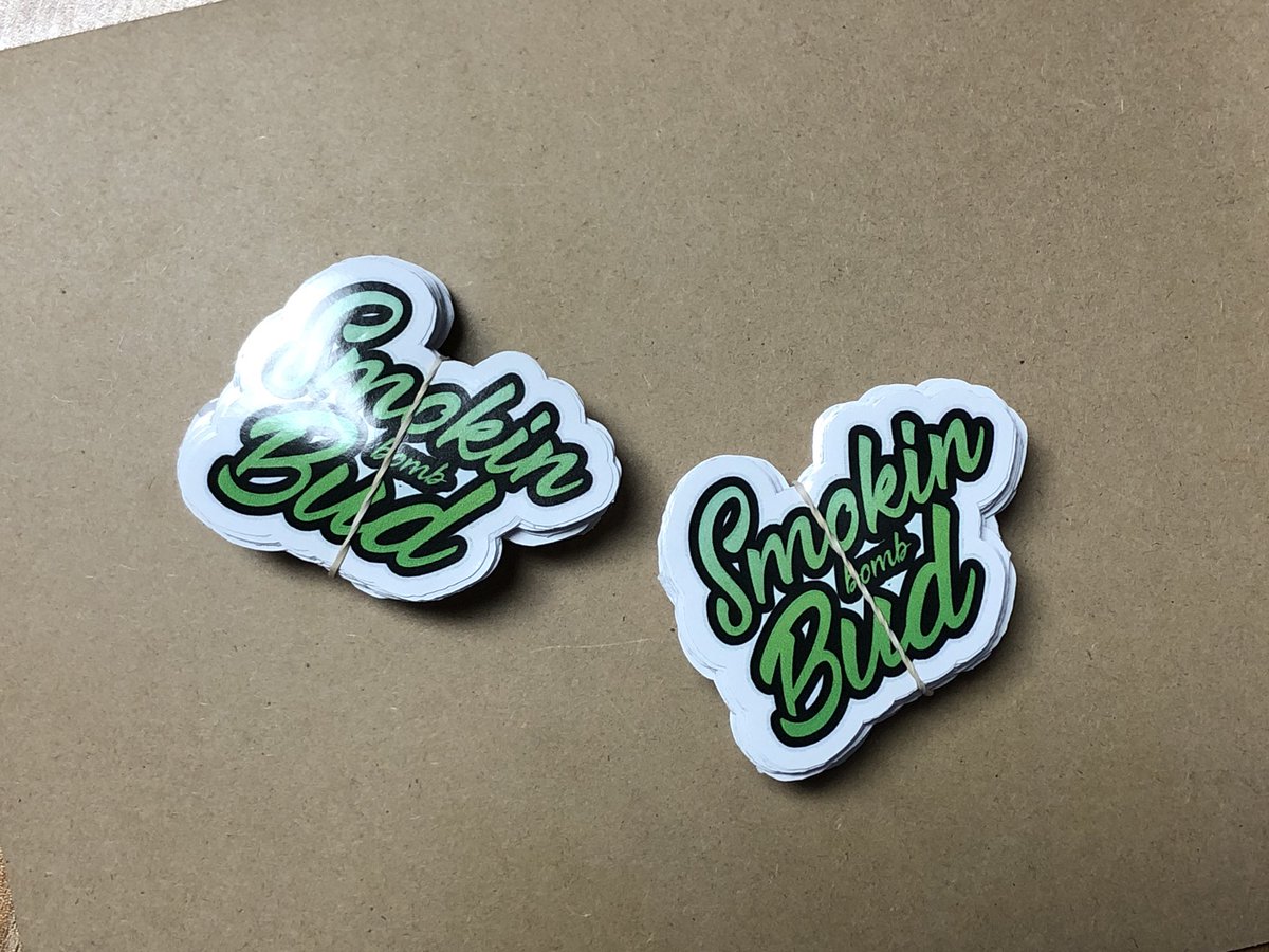 MartPrints's tweet image. Smokin that bomb bud! #stickerprinter