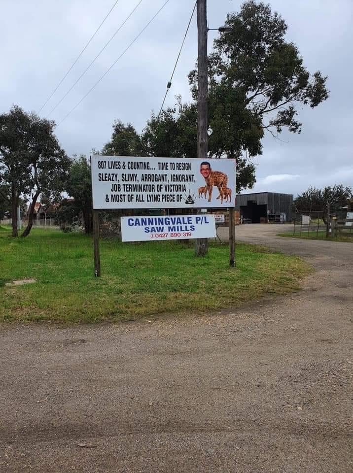 waldowns's tweet photo. Looks like @DanielAndrewsMP is out of sorts with the good folk of Canningvale in Gippsland 👏👏👏 https://t.co/moiIWJBbVB
