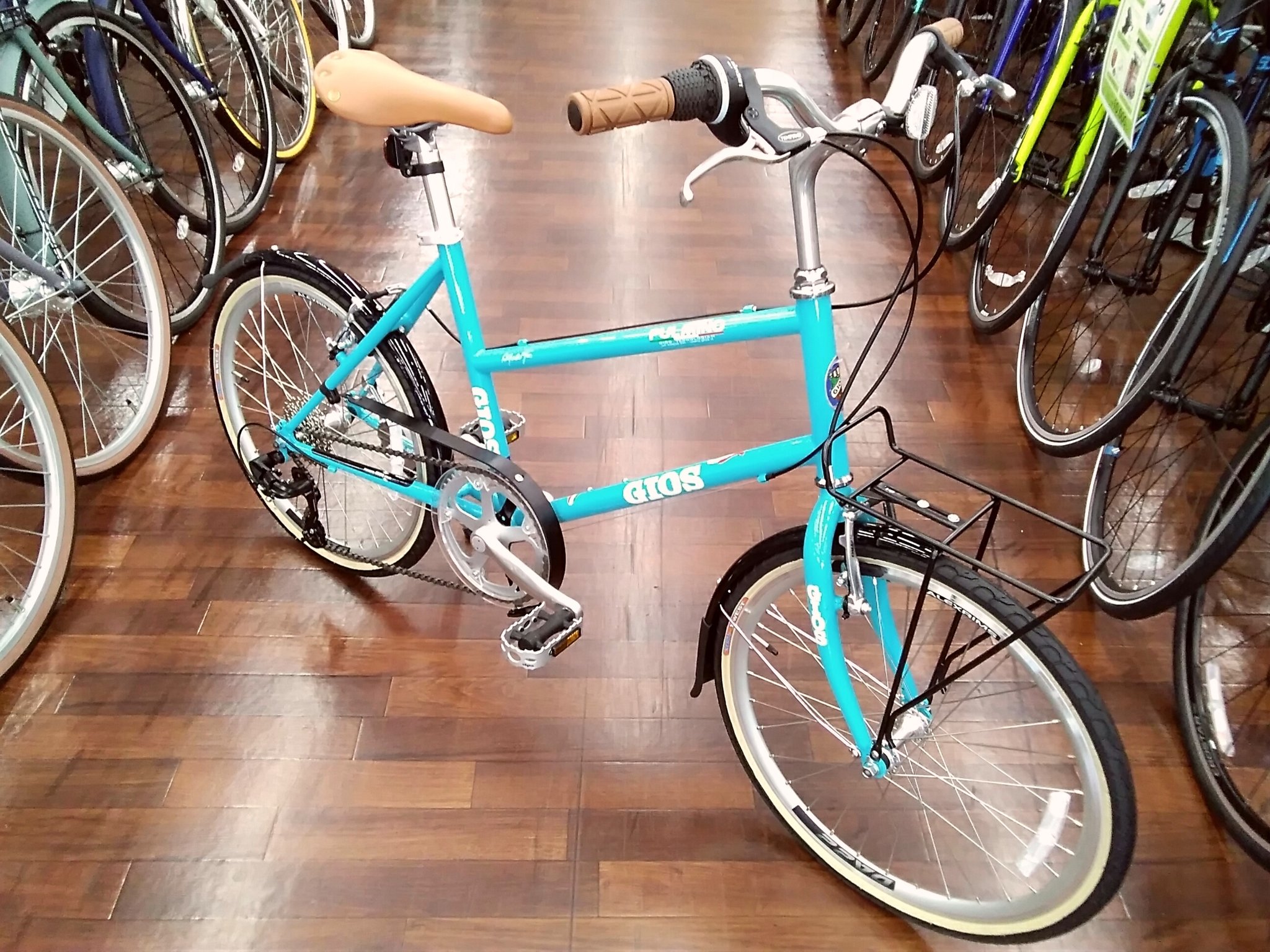 サイクルジョイ 自転車 Gios Pulmino インチ 21年モデル入荷致しました 外装7段変速 スチール製 スタッガードフレームのオシャレな小径車です 是非ともご来店にてご確認ください ジオス ミニベロ サイクルジョイ T Co Yecjk1mxs3 Twitter