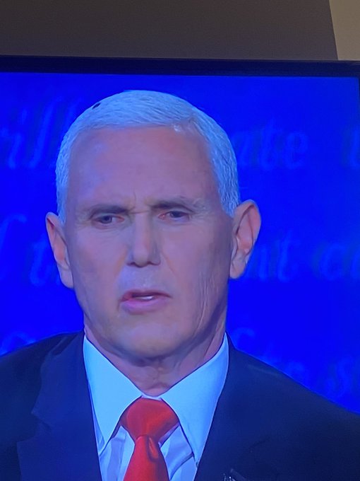 Flies ARE attracted to shit. #Debates2020 https://t.co/wLtKMMKrfc<a href="/tag/debates2020"class="tags">#Debates2020</a>