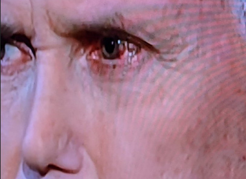 deftonesfreek's tweet photo. Moderator to #Momala: "If your ticket wins..."

#MikePencesEye starts acting up...

#VPDebate https://t.co/ur5cLDvWn5