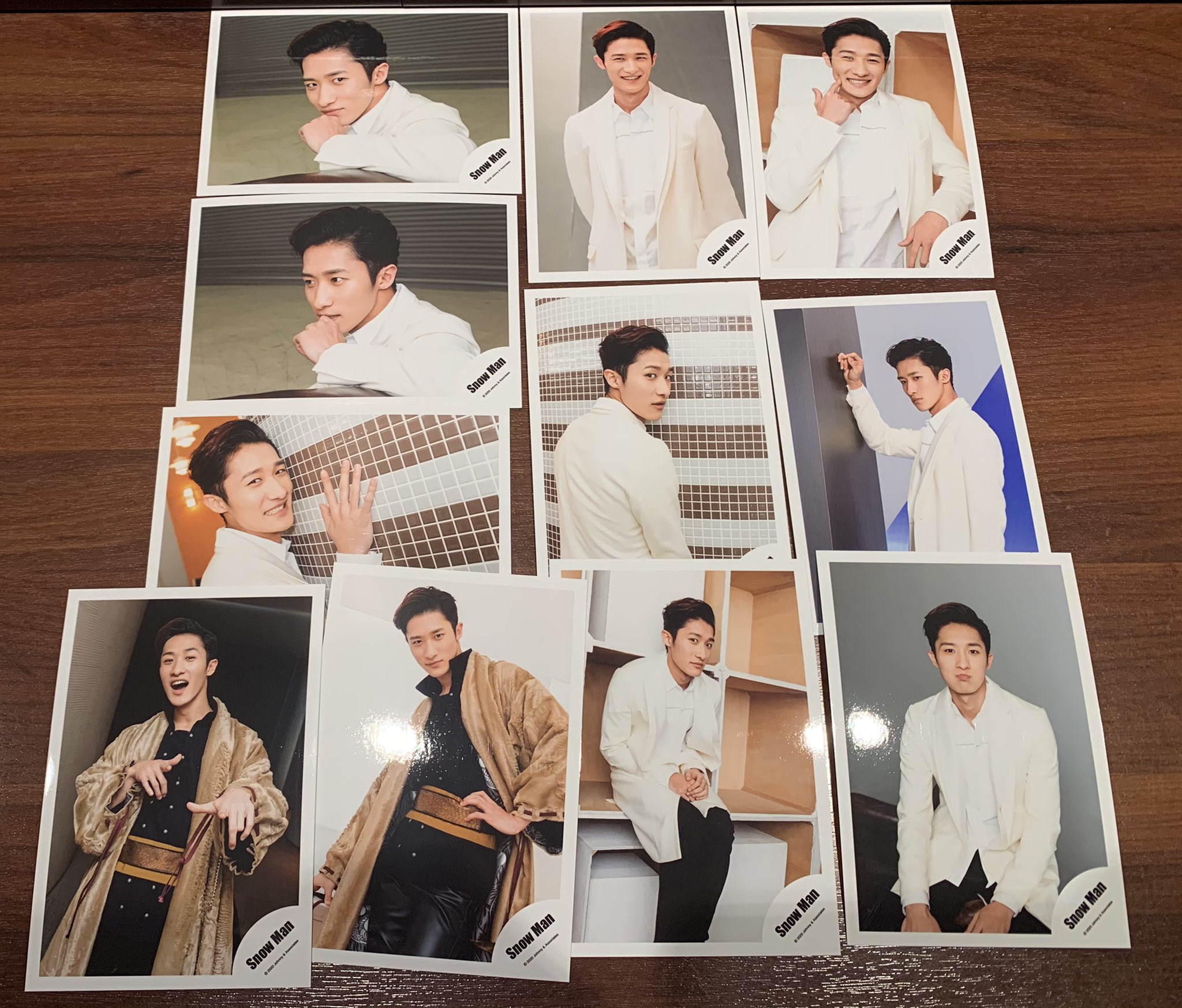 SnowMan ジャニショ公式写真 Part3 Amazon.co.jp: Snow Man 公式 生 写真（集合）SM02711 : おもちゃ