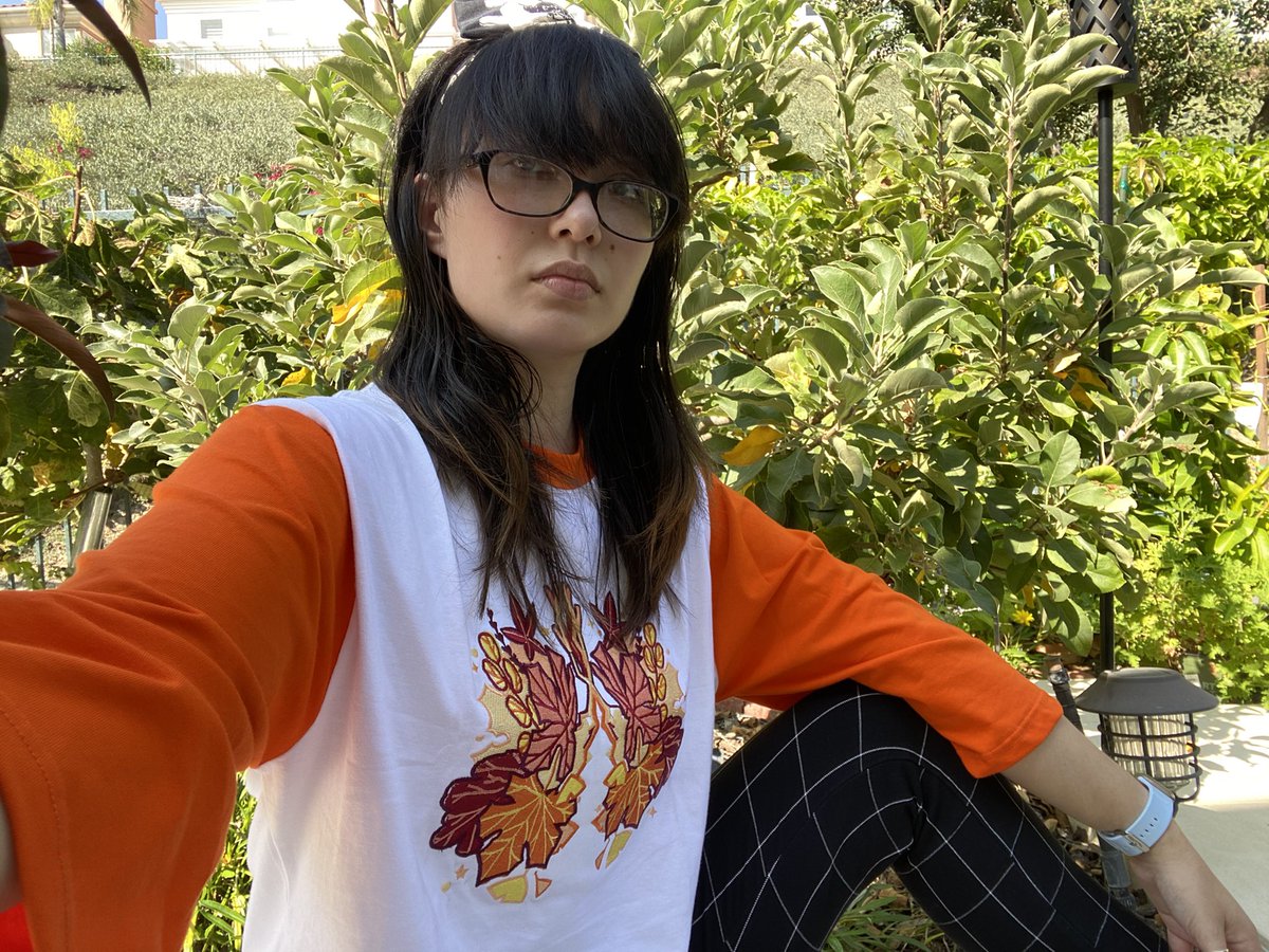 soapy_meimei's tweet photo. this pretty shirt from @snowlattes arrived. I love it sosososososo much! I can feel the autumn season with this shirt since all the trees in SoCal are still so green. I’m ready for fall! 🍂🍁🍂🧡 https://t.co/Xft7CwrM3z