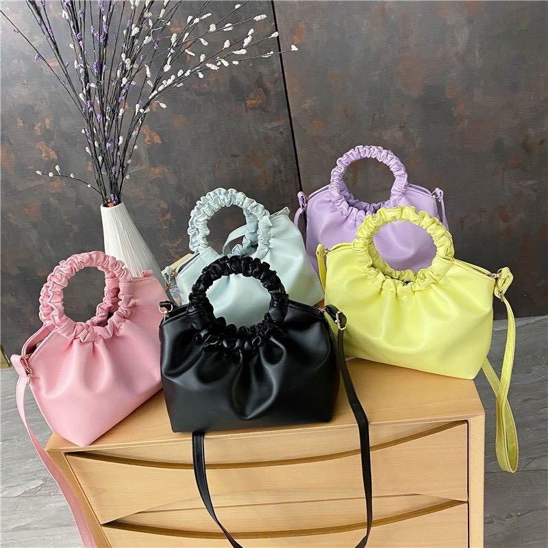 PASTEL LOOK Laura Shine Bag RM25 only READY STOCK  POSTAGE : SM RM8 / SS RM11___Product Info : MEASUREMENT:HEIGHT 25CM X LONG 21CM X  WIDTH 11CM