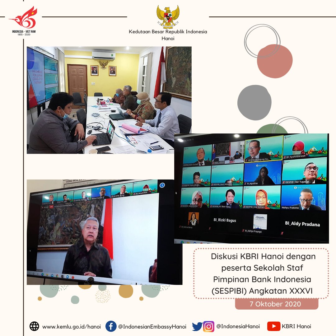 IndonesiaHanoi's tweet image. #Dubes Ibnu Hadi &amp;amp; tim #ekonomi #KBRIHanoi berdiskusi dg peserta Sekolah Staf Pimpinan Bank Indonesia (SESPIBI) Angkatan XXXVI mengenai sektor Pertanian serta Usaha Mikro, Kecil &amp;amp;Menengah (UMKM) di #Vietnam (7/10).

#IniDiplomasi #IndonesianWay #RintisKemajuan #IndonesiainHanoi