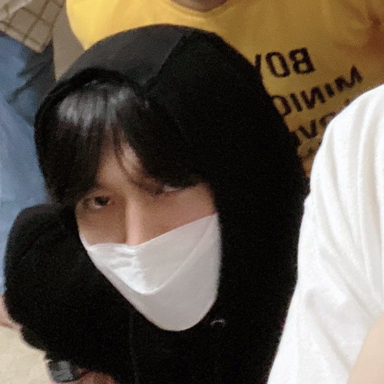 sungjin's eyes, nose and mask <3 !!