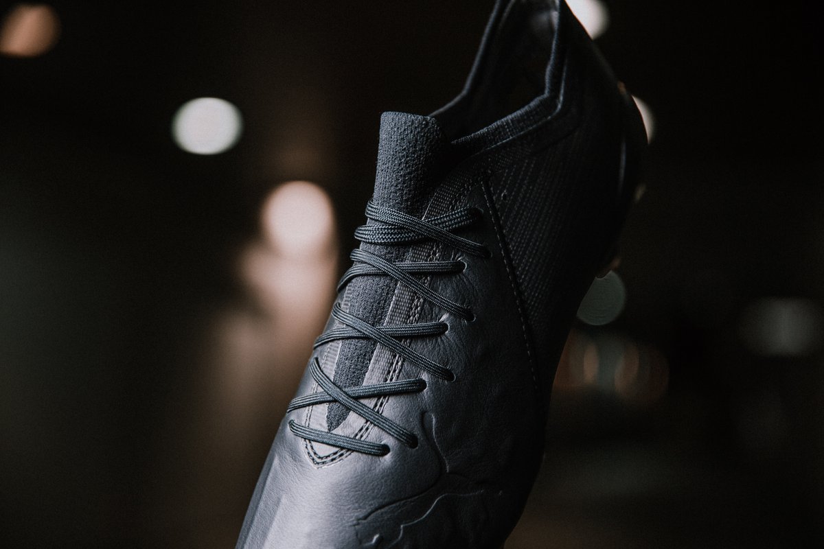 SoccerBible's tweet photo. For those that love leather, @pumafootball present the latest iteration of the Ultra 1.1, with a classic construction for that touch of tradition alongside your serving of speed: https://t.co/Ax12KAQniN https://t.co/cIBjyfcRMJ