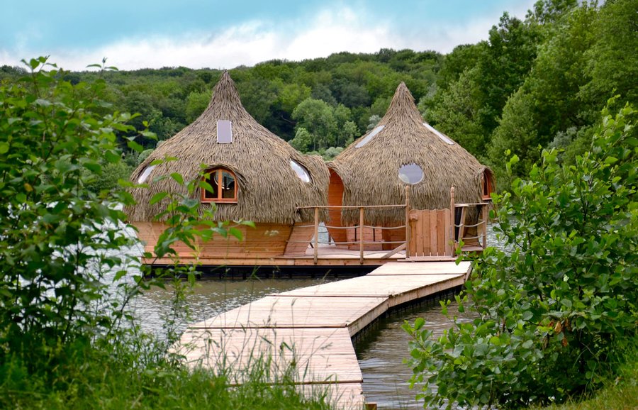 Cabane dans les arbres ou sur l’eau ? <a href="/abracadaroom/">AbracadaRoom</a>, centrale de réservation d’hébergements insolites en ligne, propose à ses clients de réaliser un rêve d’enfant, de vivre un moment original et exceptionnel. Et si vous en faisiez profiter vos salariés ?

urlz.fr/dYOI
