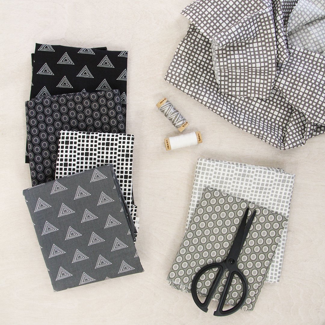 ArtGalleryFab's tweet photo. Starting the day with some calming neutrals for this #fabricpull! 🧵 Featuring a handful of our Elements, these colors can be incorporated into many different styles. Show off your favorite colorful prints by pairing them with a neutral color palette! ✂️💌

#agfelements https://t.co/r1R3UmPgP5