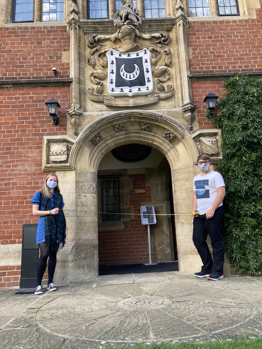 Social distancing around college: what does 2 metres look like? Freshers Ella Wood & Jonah Eicke demonstrate that our Jerwood Library doorway arch is a good guide. If you don’t have a historic library to hand, use a tape measure. #StaySafeCambridgeUni #TrinityHall #Freshers2020