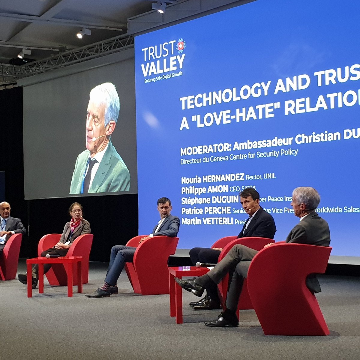 Interesting discussion on the state of digital trust at the launch of the #TrustValleyCH with <a href="/MartinVetterli/">Martin Vetterli</a> Nouria Hernandez, Philippe Amon and <a href="/PatricePerche/">Patrice Perche</a>