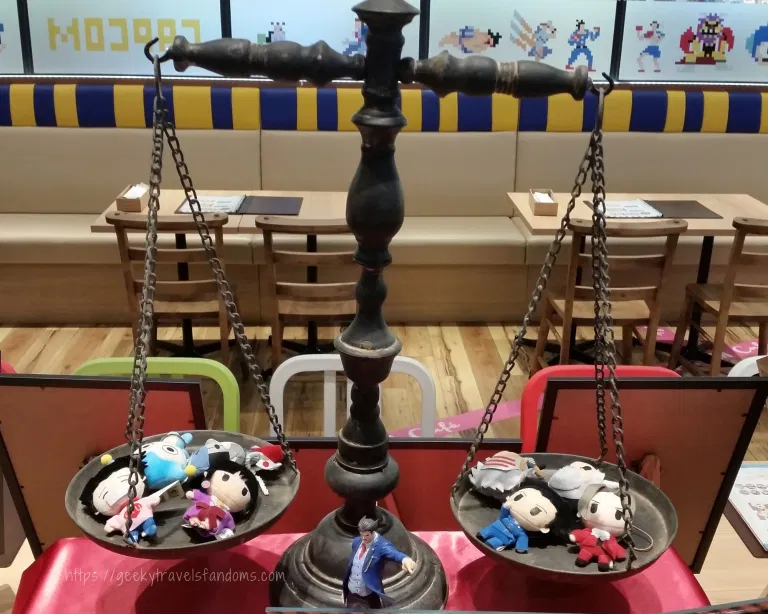 little tiny plushies,,i wish theres bratworth to match feenie hhh