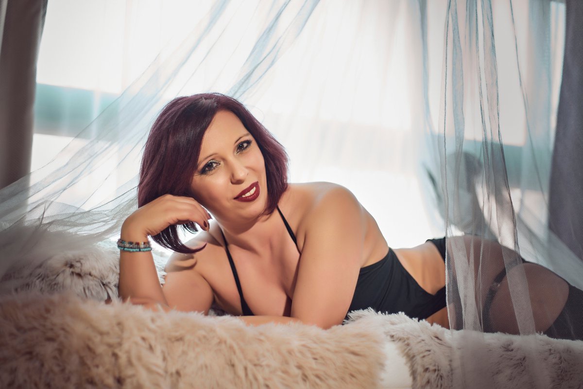 PrivattStudio's tweet image. Are you ready for a nasty MILF ? I am so horny now and ready to play . Check me here 
profiles.myfreecams.com/LauraSinful