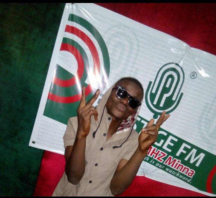 Yuxxnaija1's tweet photo. It was really great and fun being with u guys at prestige FM 91.7 #Top10mx Star Talk was blast and fun with @SukzyAfrica and @Kapital_DM @prestigefm917mx thanks alot more great things coming soon #NEDMEX #VPDebate2020 #music @Arab_kid00_ @minnatwiitter 😍👍👍👍🔥🔥🚀 @ElzinoSzn https://t.co/Z6usib2UPZ