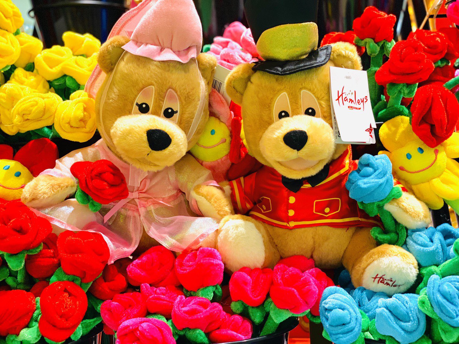 Hamleys Japan ハムリーズ 横浜店 10 8は 永遠の日 ハムリーズ の Fuzzbuzz では 永遠に美しく 永遠に可愛い ぬいぐるみ花束 が大人気 プレゼント だって 記念日 だって なんでもない日 だって 自分用