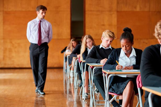 rondelle10_b's tweet photo. After reading this @SecEd_Education
article regarding students preparing for their #NovemberExams, I will be interested to hear how schools are helping students to manage anxieties with regards to their imminent exams:
https://t.co/Mr4iW2P0r2
@edwellcoll @teacher5aday @SLTchat https://t.co/R2Pg7EcKy6