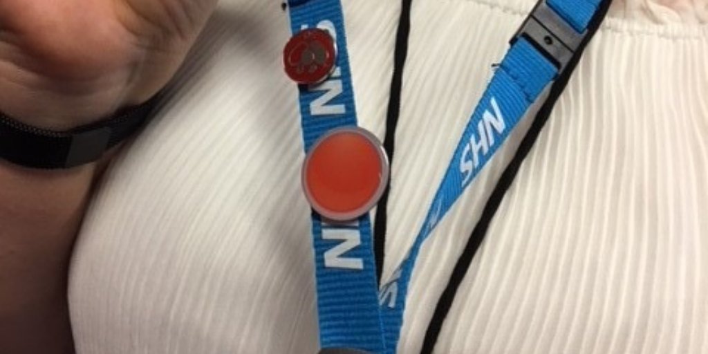 HealthierLSC's tweet image. #OrangeButtonCommunity – show us a picture of you wearing your Orange Button and tell us why you're part of the scheme!

Find out more about the Orange Button Scheme here - healthierlsc.co.uk/orangeb...

#ShowUsYourOrangeButton