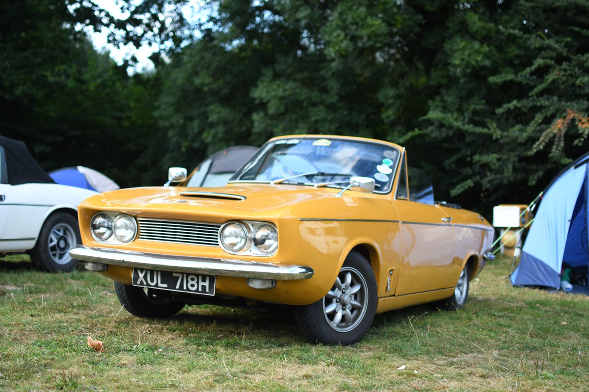 It is National Curry Week, many Curries and Biryanis contain Saffron as it adds a bitter flowery taste & a rich orange colour😎So here to celebrate that, is a few lovely saffron Triumphs they brighten up any classic car line 😊 #TSSC #Triumph  #Nationalcurryweek #Celebratesaffron